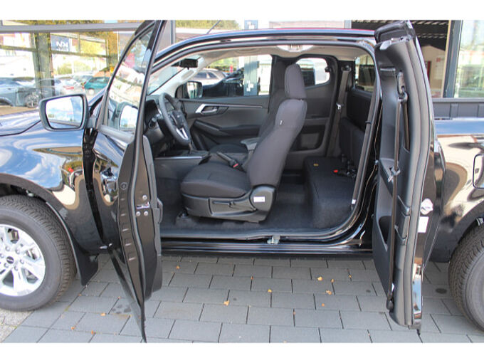 Isuzu D-Max 4x4 Space Cab 2.2 D LS Automatik