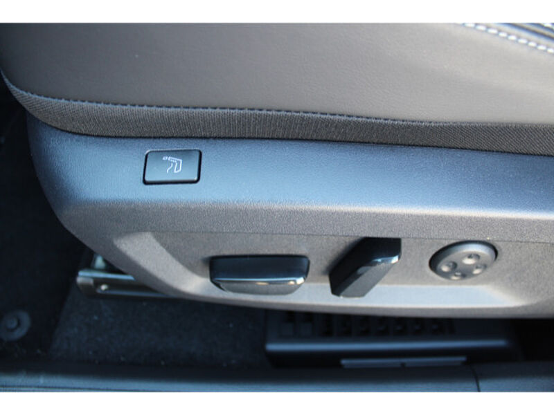 Nissan Qashqai 1.3 DIG-T Tekna+ Automatik 20 Zoll 1.3 DIG-T Tekna+ Automatik 20 Zoll