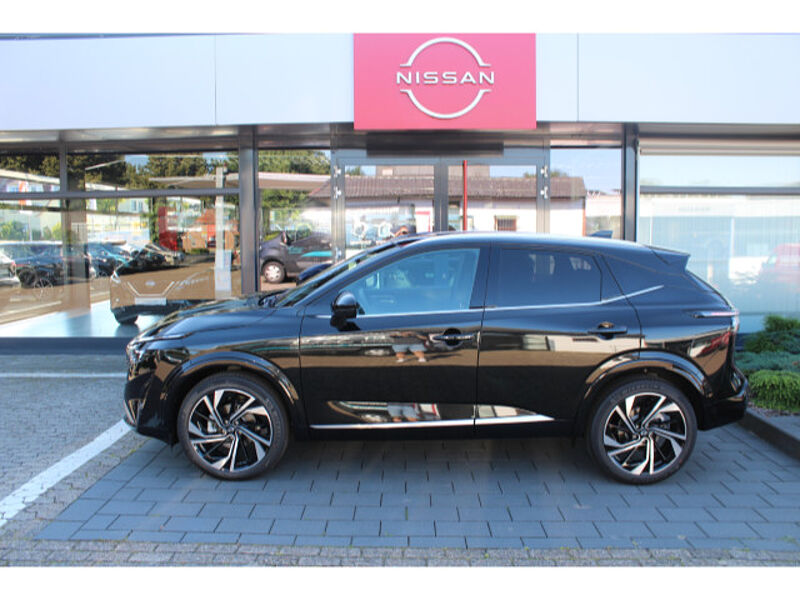 Nissan Qashqai 1.3 DIG-T Tekna+ Automatik 20 Zoll 1.3 DIG-T Tekna+ Automatik 20 Zoll