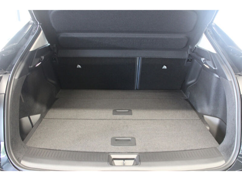 Nissan Ariya e-4ORCE 87 kWh Evolve+ Pack 20 Zoll e-4ORCE 87 kWh Evolve+ Pack 20 Zoll