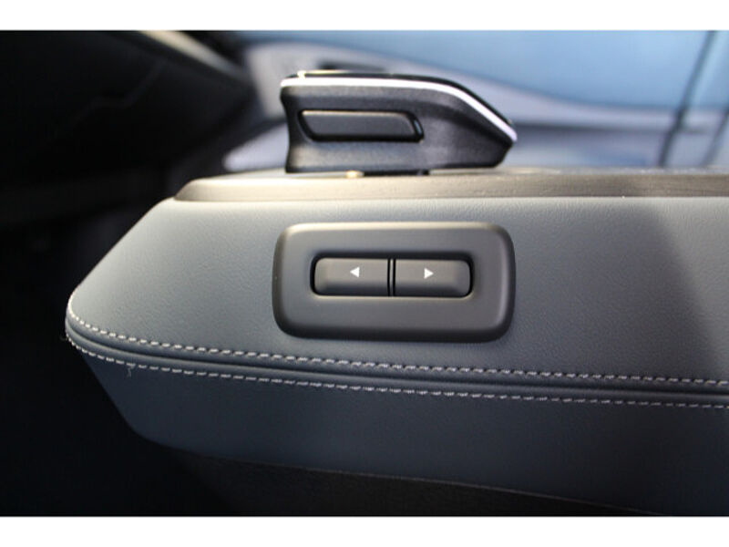 Nissan Ariya e-4ORCE 87 kWh Evolve+ Pack 20 Zoll e-4ORCE 87 kWh Evolve+ Pack 20 Zoll