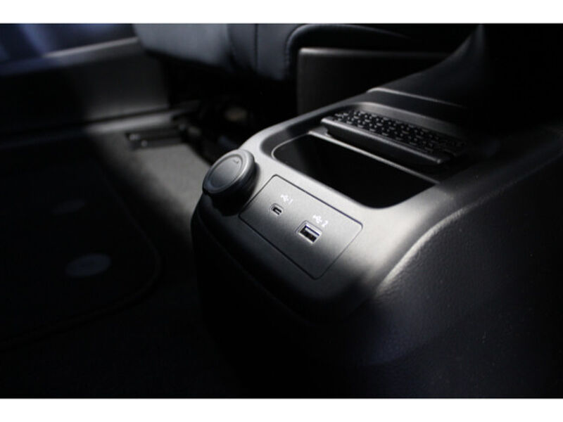 Nissan Ariya e-4ORCE 87 kWh Evolve+ Pack 20 Zoll e-4ORCE 87 kWh Evolve+ Pack 20 Zoll