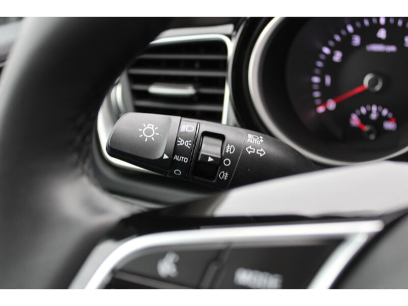 Kia cee'd Sportswagon 1.5 T-GDI LX AT Klimaautomatik 1.5 T-GDI LX AT Klimaautomatik