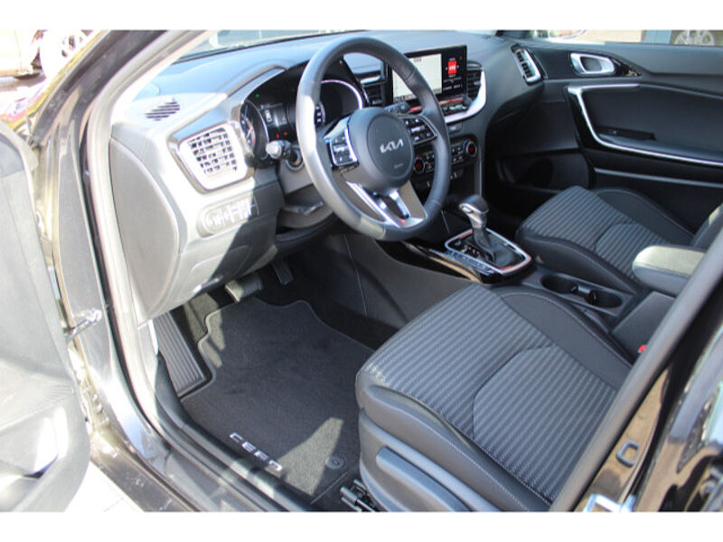 Kia cee'd Sportswagon 1.5 T-GDI LX AT Klimaautomatik 1.5 T-GDI LX AT Klimaautomatik