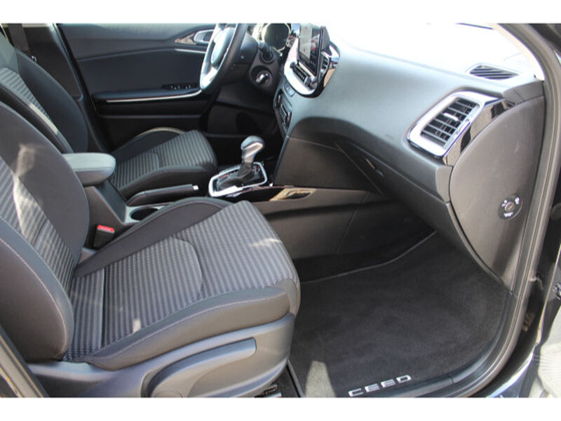 Kia cee'd Sportswagon 1.5 T-GDI LX AT Klimaautomatik 1.5 T-GDI LX AT Klimaautomatik