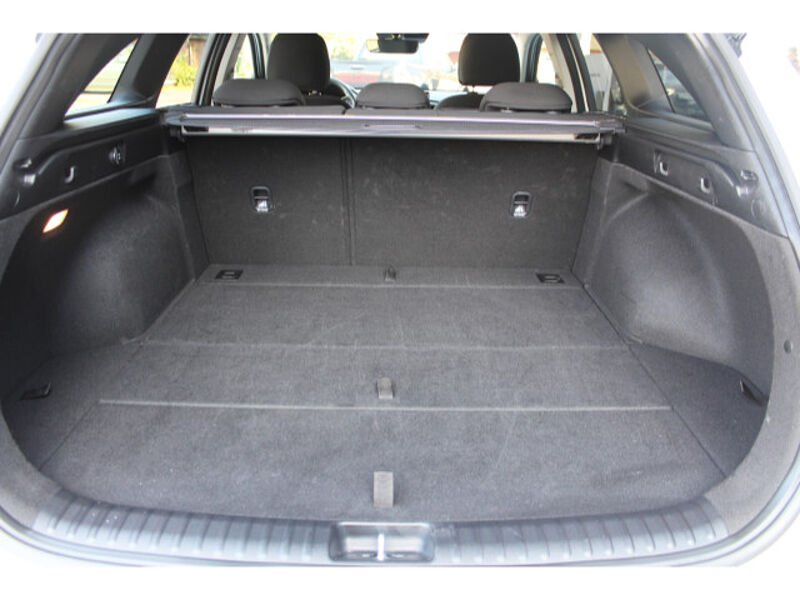 Kia cee'd Sportswagon 1.5 T-GDI LX AT Klimaautomatik 1.5 T-GDI LX AT Klimaautomatik