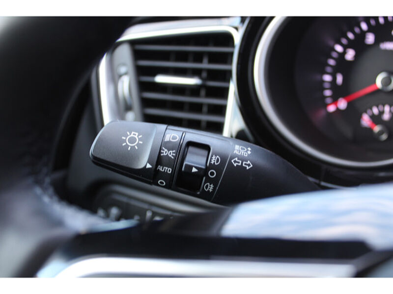 Kia cee'd Sportswagon 1.5 T-GDI LX AT Klimaautomatik 1.5 T-GDI LX AT Klimaautomatik