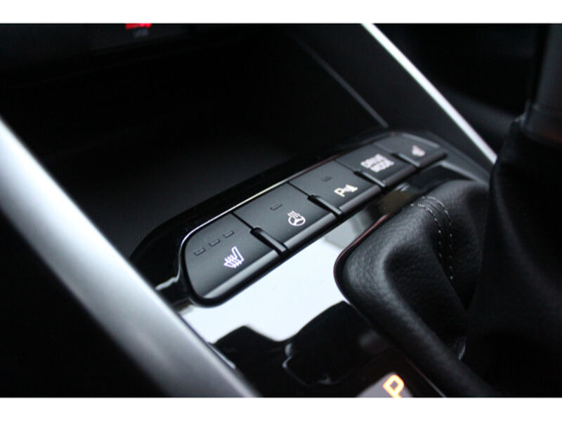 Kia Stonic 1.0 T-GDI 100 48V DCT7 GT-line Tech GD 1.0 T-GDI 100 48V DCT7 GT-line Tech GD