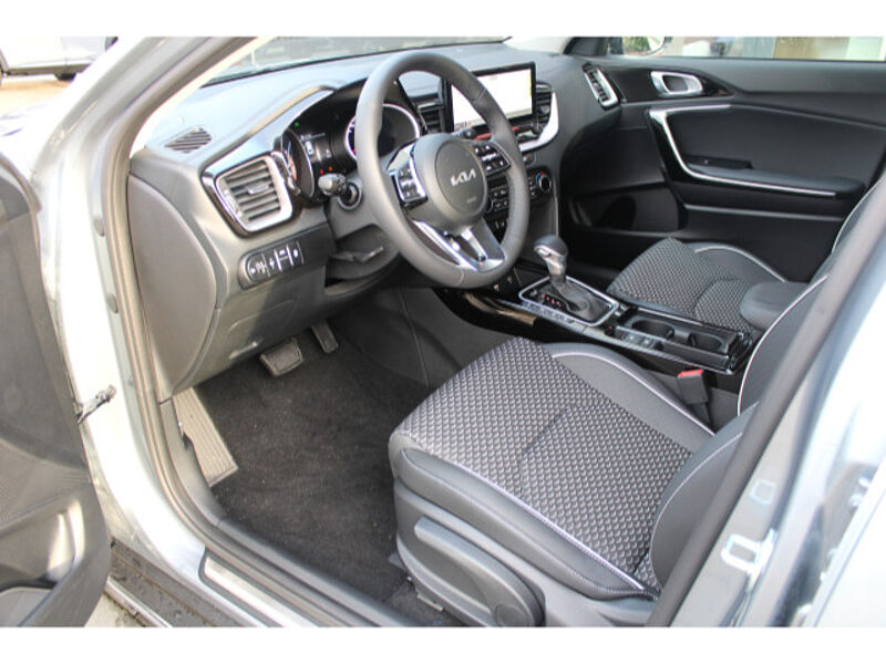 Kia XCeed 1.5 T-GDI Exclusive Automatik LED Navi Spirit
