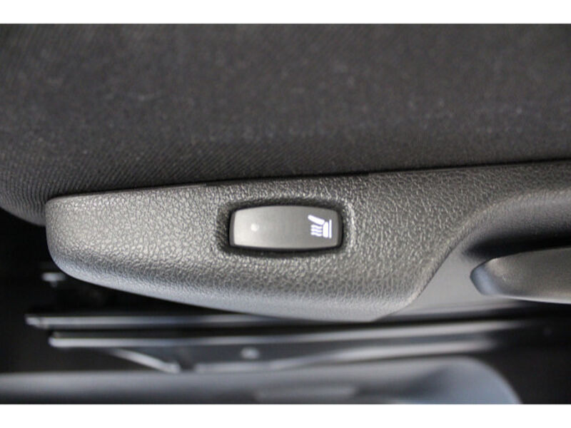 Nissan Primastar L1H1 Kombi 2.0 dCi Tekna Navi Design L1H1 Kombi 2.0 dCi Tekna Navi Design