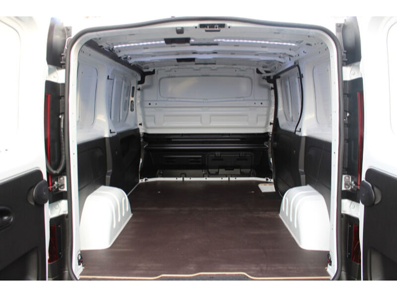 Nissan Primastar Kasten L1H1 2.0 dCi N-Connecta LRB AHK Kasten L1H1 2.0 dCi N-Connecta LRB AHK