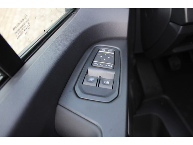 Nissan Primastar Kasten L1H1 2.0 dCi N-Connecta LRB AHK Kasten L1H1 2.0 dCi N-Connecta LRB AHK