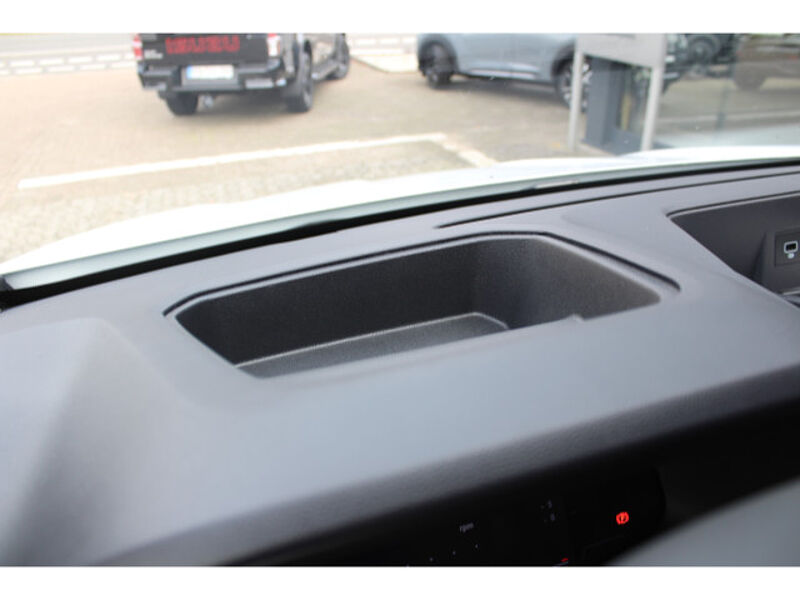 Nissan Primastar Kasten L1H1 2.0 dCi N-Connecta LRB AHK Kasten L1H1 2.0 dCi N-Connecta LRB AHK