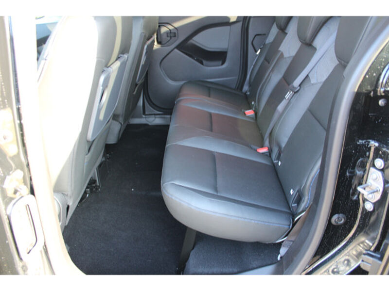 Nissan Townstar Kombi L1 1.3 DIG-T 130 Tekna Automatik Kombi L1 1.3 DIG-T 130 Tekna Automatik