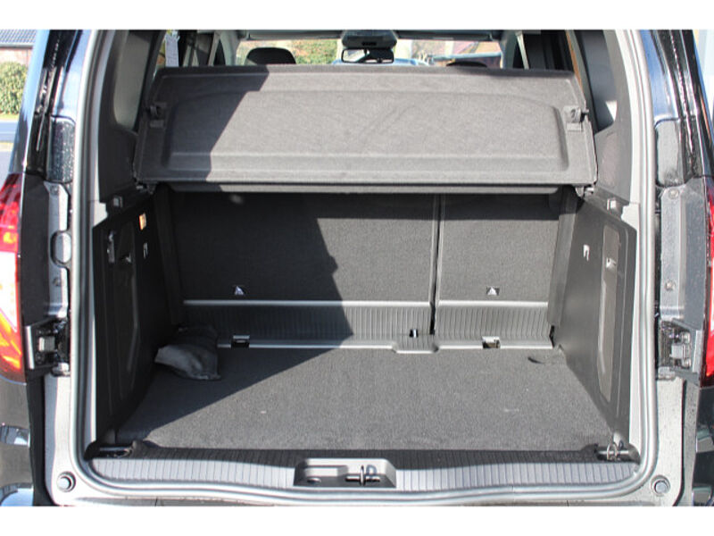 Nissan Townstar Kombi L1 1.3 DIG-T 130 Tekna Automatik Kombi L1 1.3 DIG-T 130 Tekna Automatik