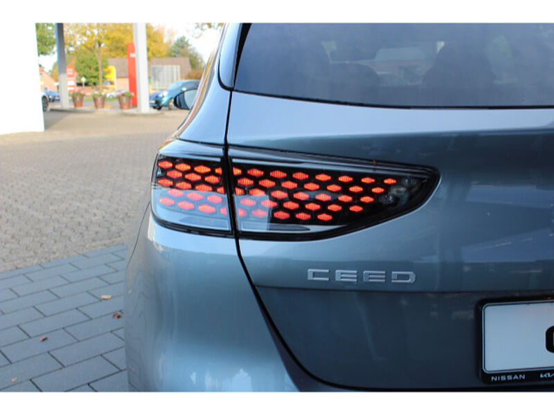 Kia CEED 1.5 T-GDI Nightline LED NAVI cee'd