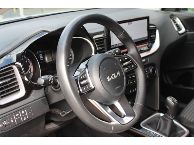 Kia cee'd 5türig 1.0 T-GDI Gold Plus Klimaautomatik