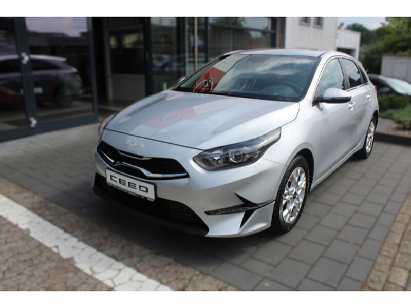 Kia cee'd 5türig 1.0 T-GDI Gold Plus Klimaautomatik