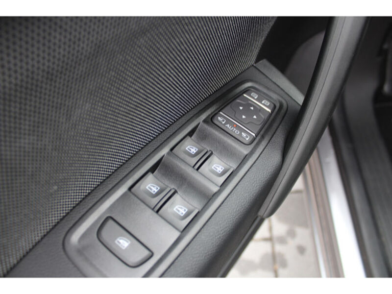 Nissan Townstar Kombi L2 1.3 DIG-T 130 Tekna Automatik