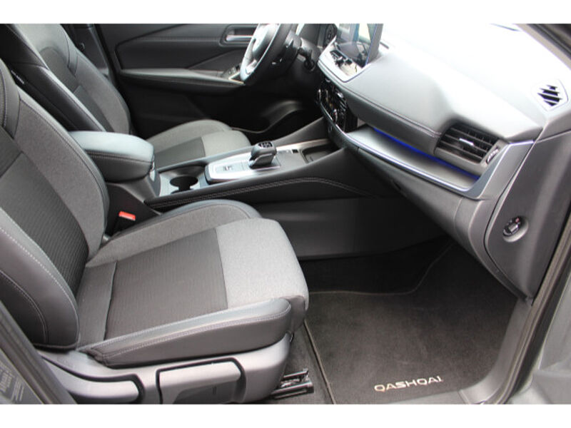 Nissan Qashqai 1.3 DIG-T N-Connecta Winter