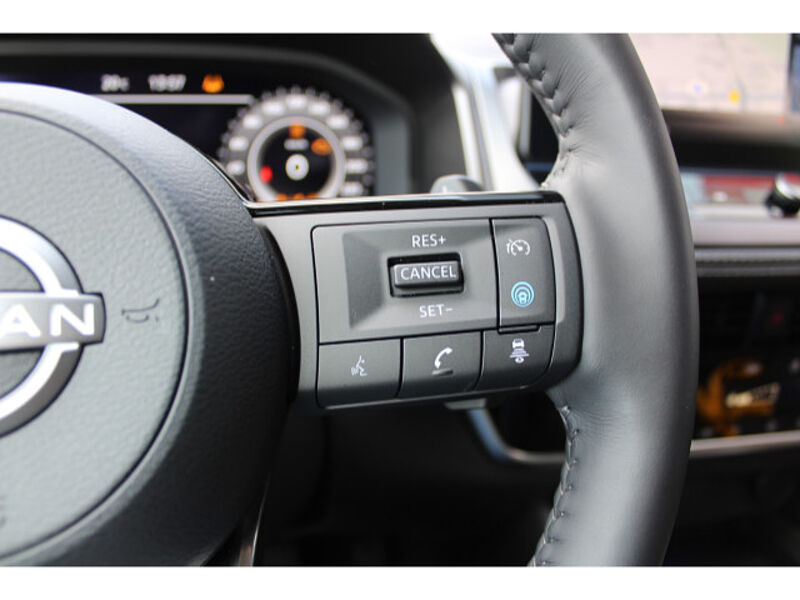 Nissan Qashqai 1.3 DIG-T N-Connecta Winter