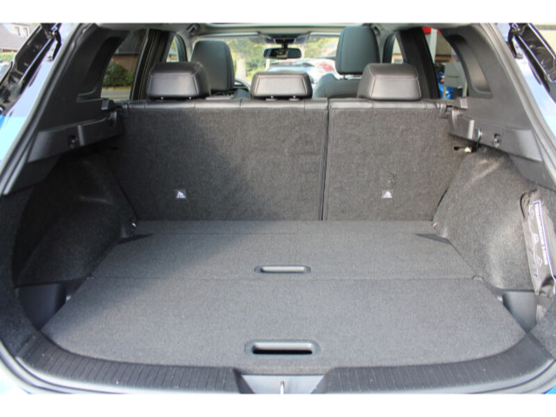 Nissan Qashqai 1.3 DIG-T Premiere Edition AT LED AHK N-CONNECTA