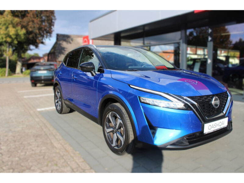 Nissan Qashqai 1.3 DIG-T Premiere Edition AT LED AHK N-CONNECTA