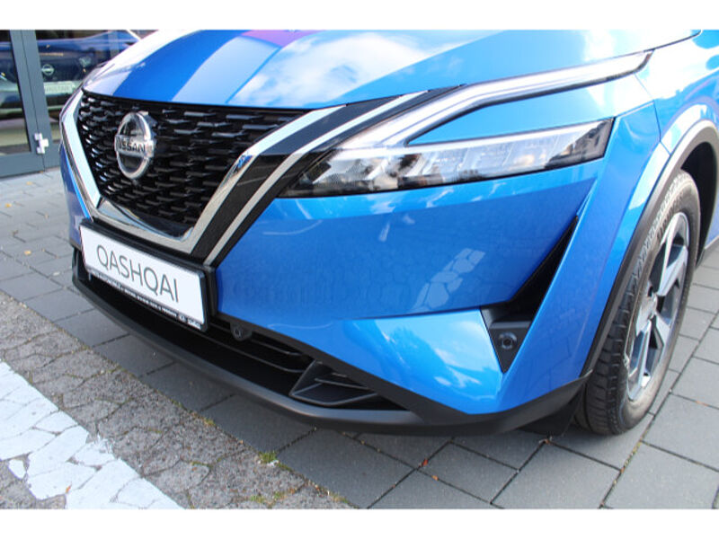 Nissan Qashqai 1.3 DIG-T Premiere Edition AT LED AHK N-CONNECTA