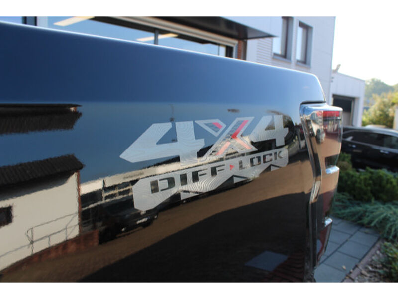 Isuzu D-Max 4x4 Double Cab V-CROSS Automatik