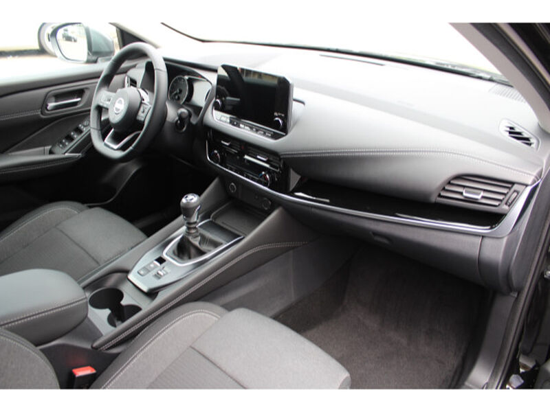 Nissan Qashqai 1.3 DIG-T N-Connecta Winter Navi Business