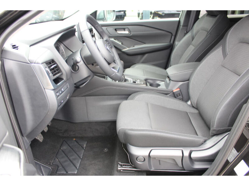 Nissan Qashqai 1.3 DIG-T N-Connecta Winter Navi Business