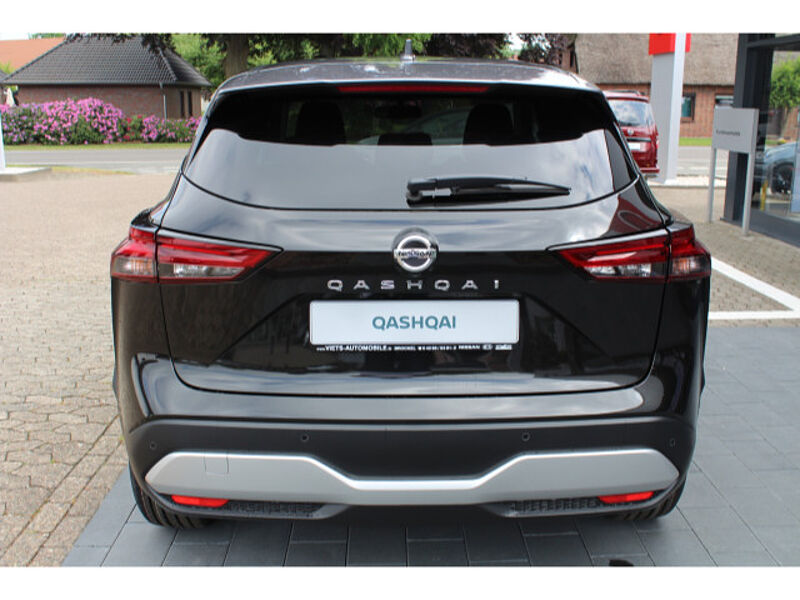Nissan Qashqai 1.3 DIG-T N-Connecta Winter Navi Business