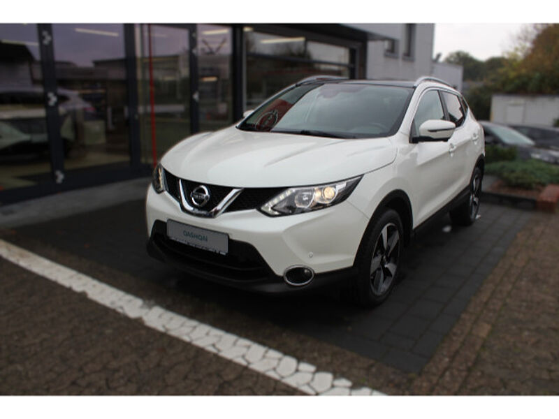 Nissan Qashqai 1.6 dCi 360&deg; AHK Dachreling Panoramadach 360