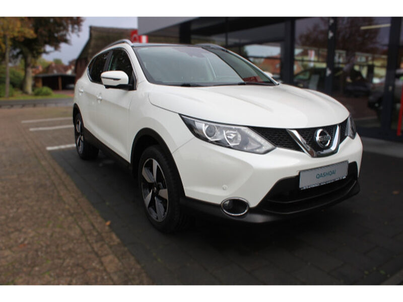 Nissan Qashqai 1.6 dCi 360&deg; AHK Dachreling Panoramadach 360