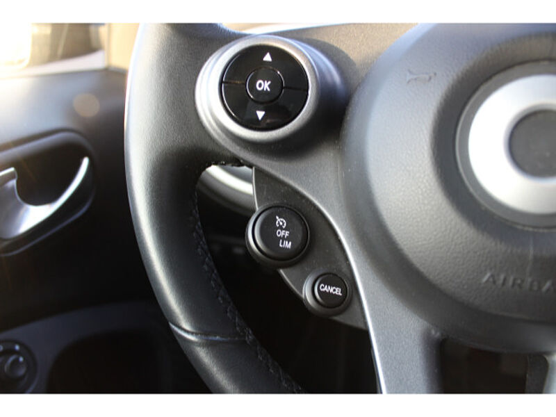 Smart ForTwo coupe 1.0 passion Klimaautomatik Panorama