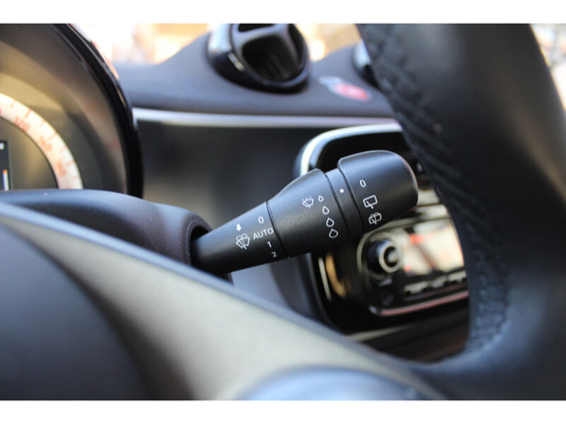 Smart ForTwo coupe 1.0 passion Klimaautomatik Panorama