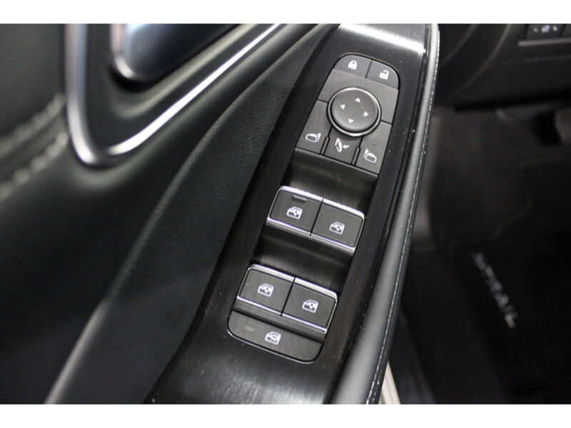 Nissan X-Trail 1,5 VC-T e-4orce Tekna Bose Glasdach