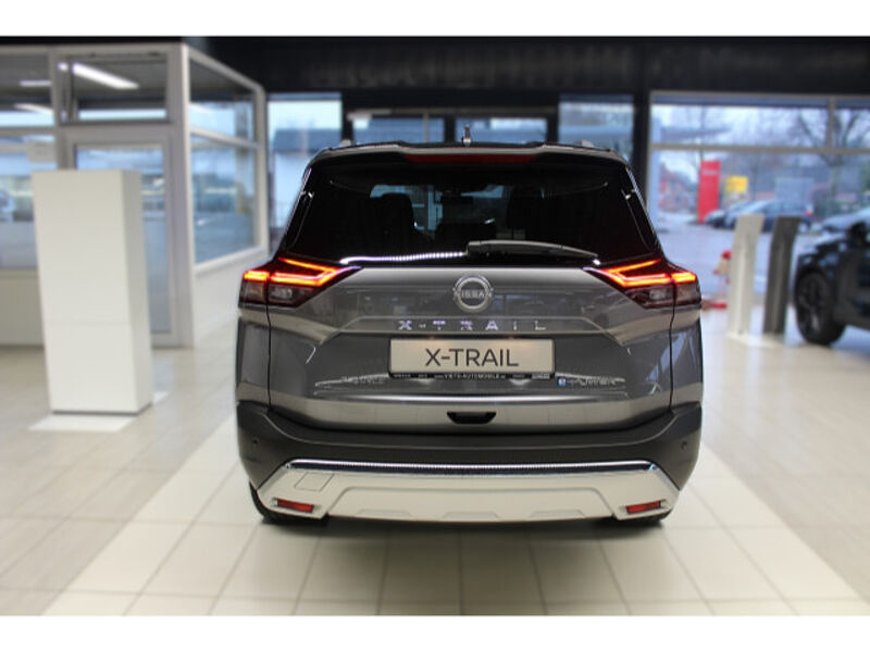 Nissan X-Trail 1,5 VC-T e-4orce Tekna Bose Glasdach