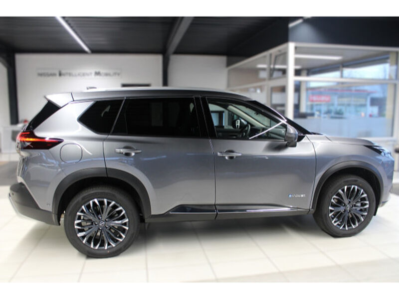 Nissan X-Trail 1,5 VC-T e-4orce Tekna Bose Glasdach