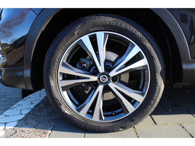 Nissan Qashqai 1.3 DIG-T N-Connecta AT Winter PGD