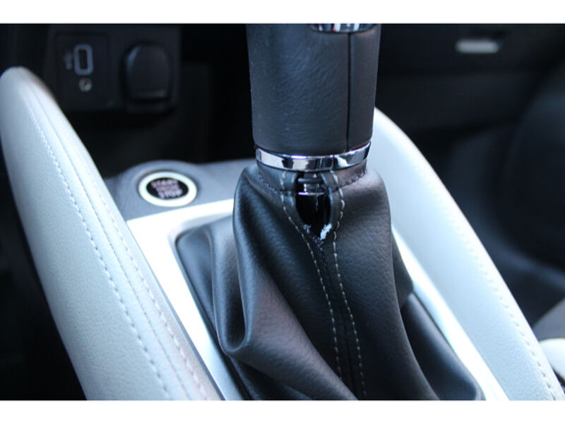 Nissan Micra 5türig 1.0 IG-T100 Tekna LED AVM Navi