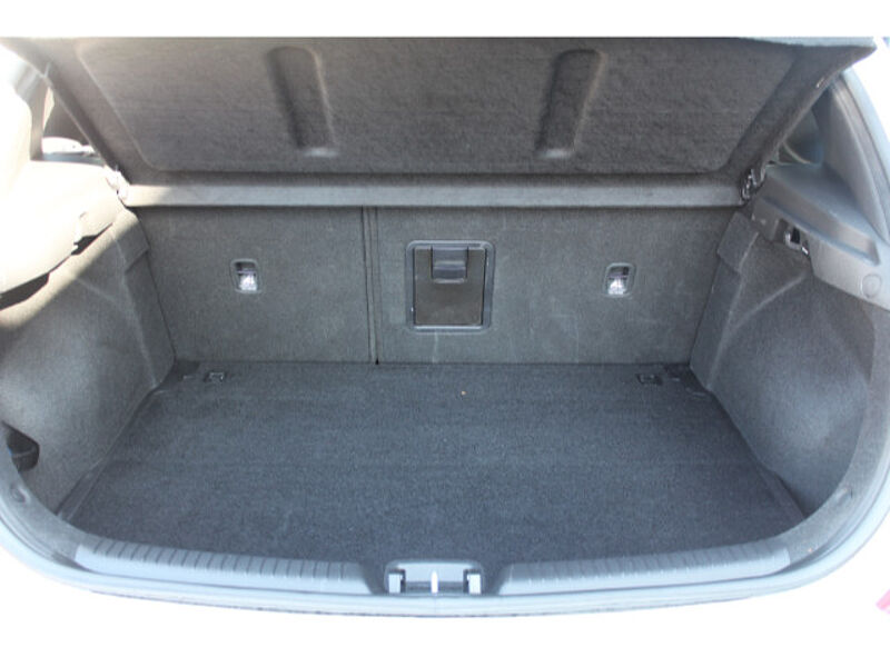 Hyundai i30 5türig 1.0 T-GDI Intro Navi Klimaautomatik