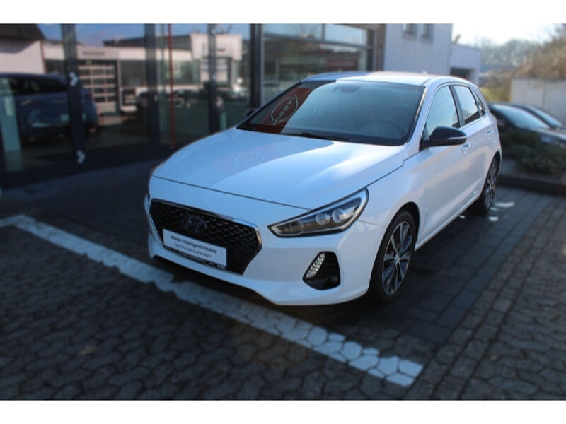 Hyundai i30 5türig 1.0 T-GDI Intro Navi Klimaautomatik