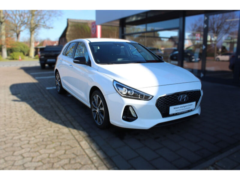 Hyundai i30 5türig 1.0 T-GDI Intro Navi Klimaautomatik