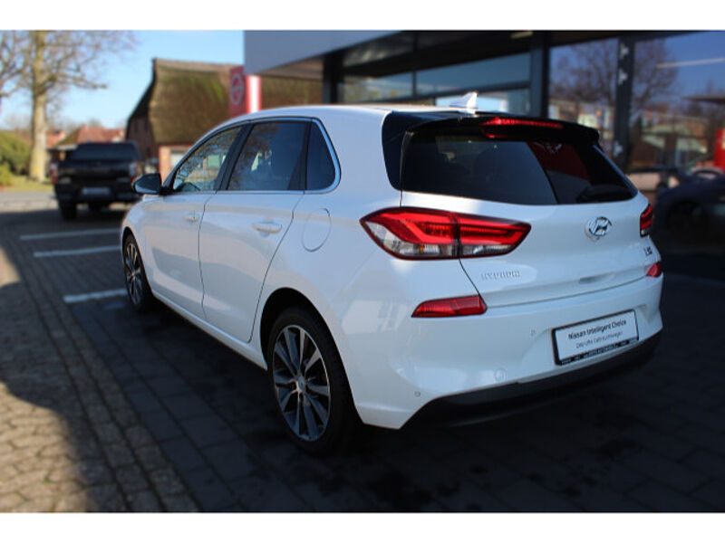 Hyundai i30 5türig 1.0 T-GDI Intro Navi Klimaautomatik