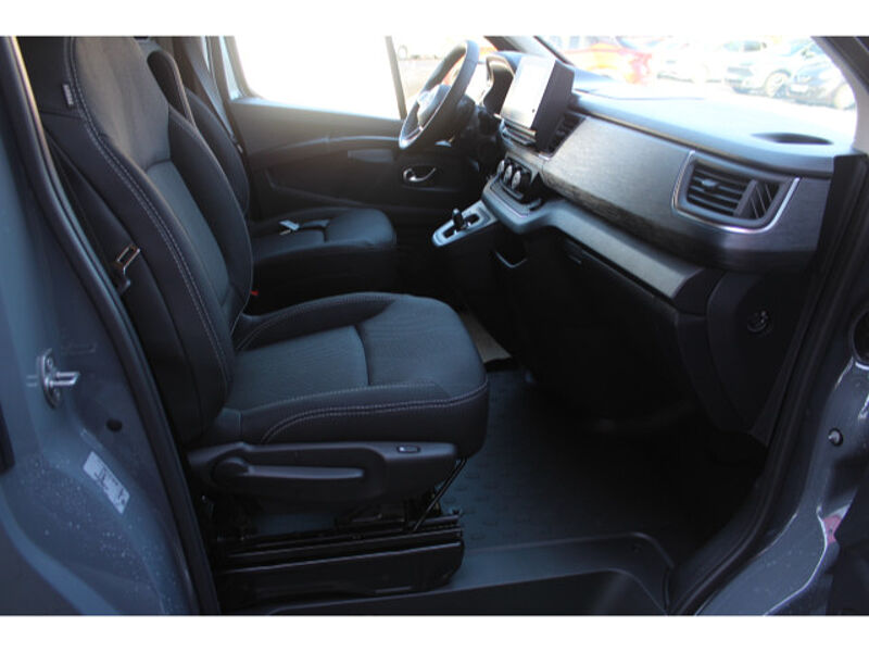 Nissan Primastar L1H1 Kombi 2.0dCi Tekna AT Navi Design