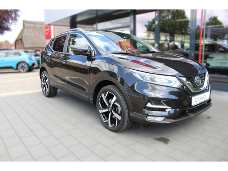 Nissan Qashqai 1.3 DIG-T AKARI Automatik Navi LED Leder