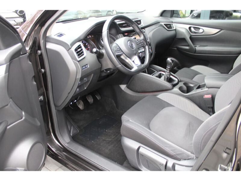 Nissan Qashqai 1.3 DIG-T N-Connecta Navi Sitzheizung