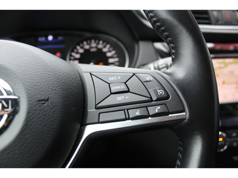 Nissan Qashqai 1.3 DIG-T N-Connecta Navi Sitzheizung