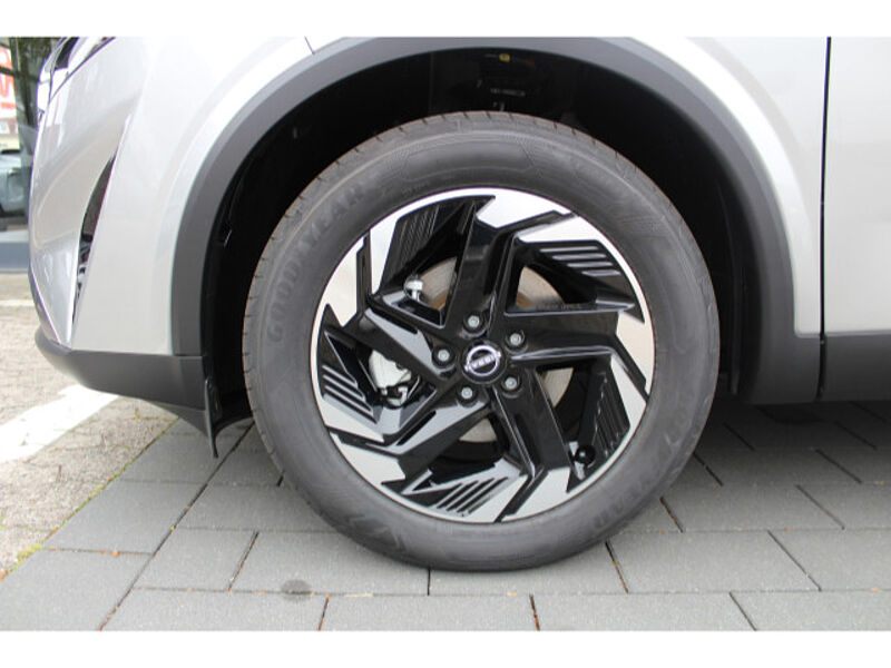 Nissan Qashqai 1.3 DIG-T N-Connecta Winter